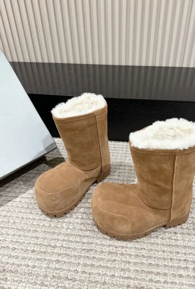 hype Balenciaga Boots