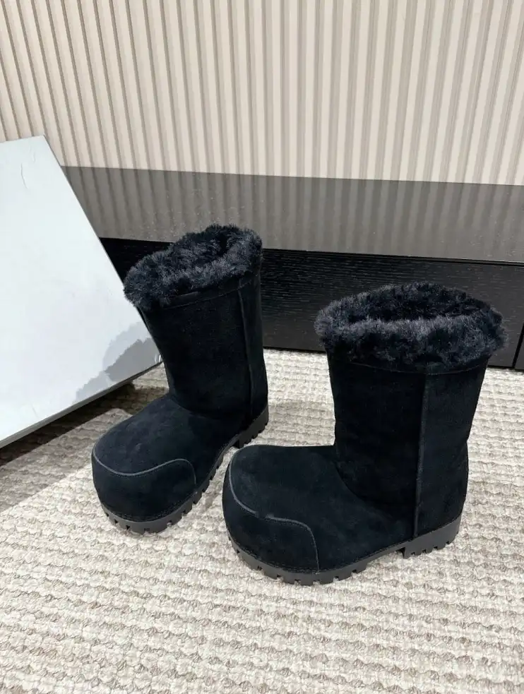 hype Balenciaga Boots