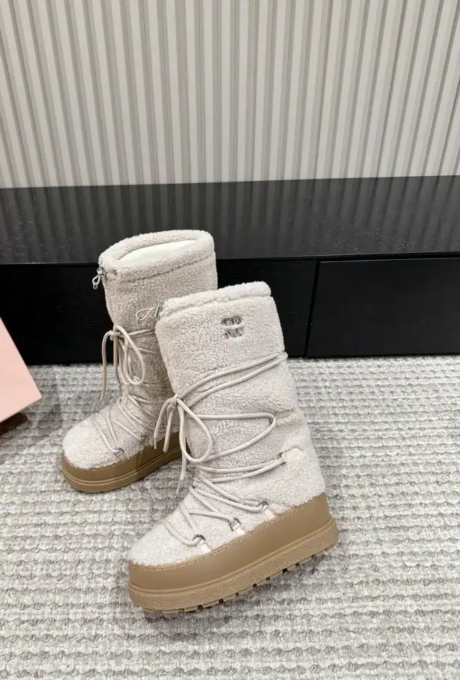 hype Miu Miu Boots