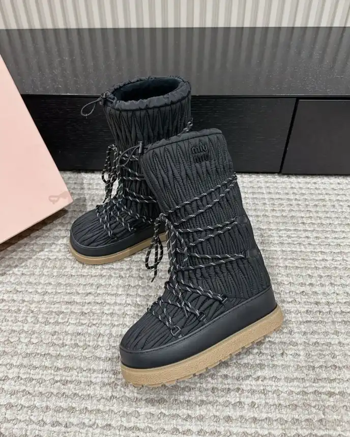 hype Miu Miu Boots