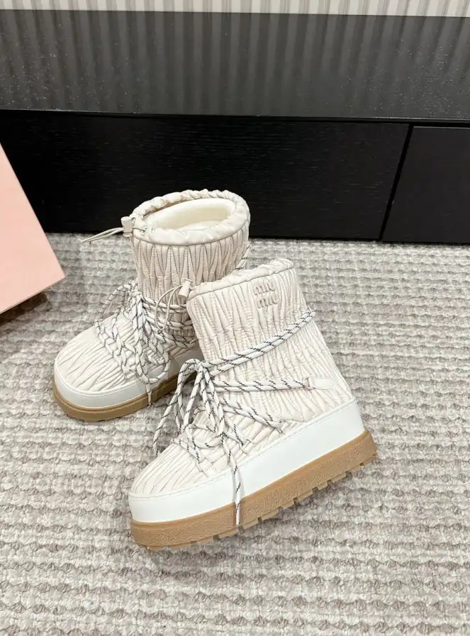 hype Miu Miu Boots