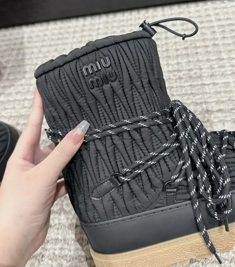 hype Miu Miu Boots