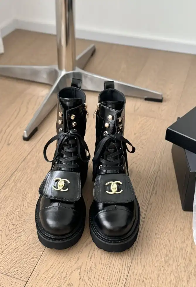 hype Chanel Boots