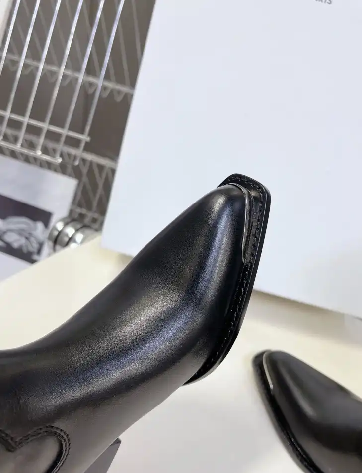 hype Celine Boots