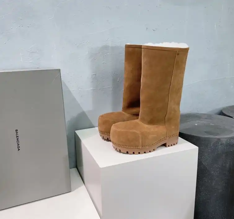 hype Balenciaga Boots