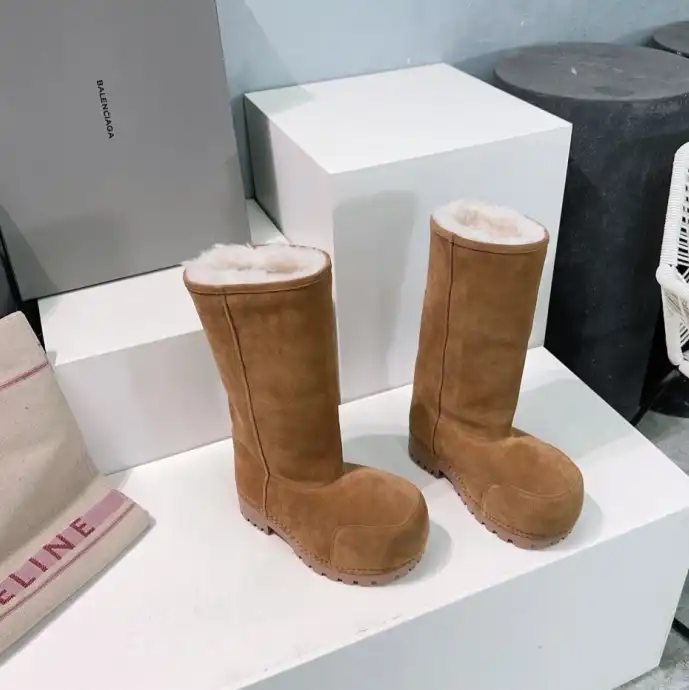 hype Balenciaga Boots