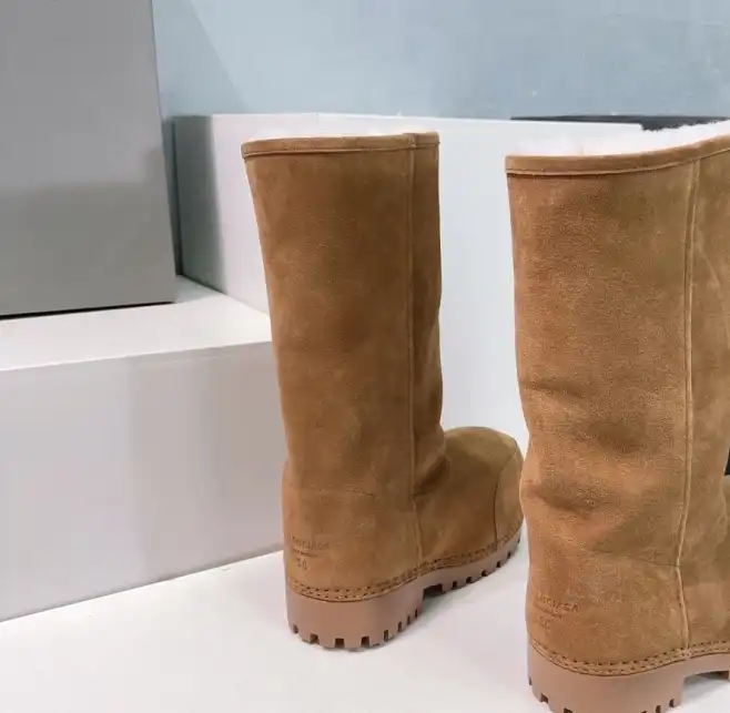 hype Balenciaga Boots