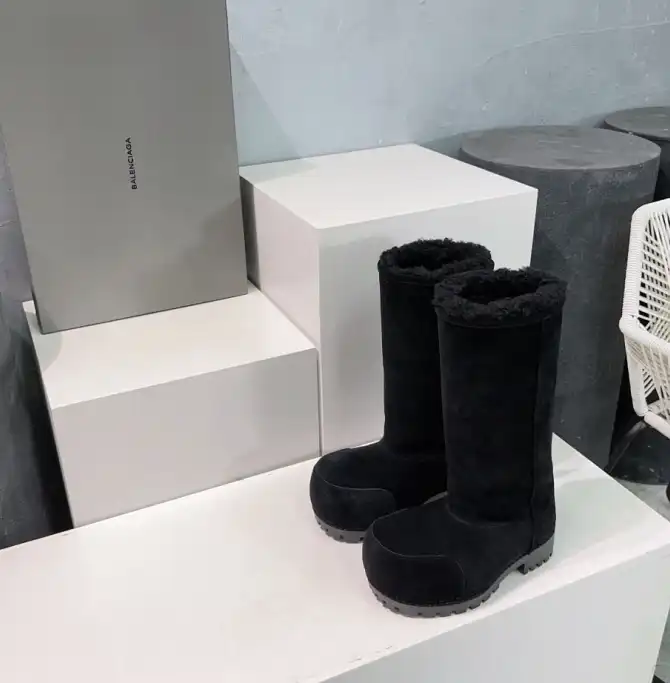 hype Balenciaga Boots