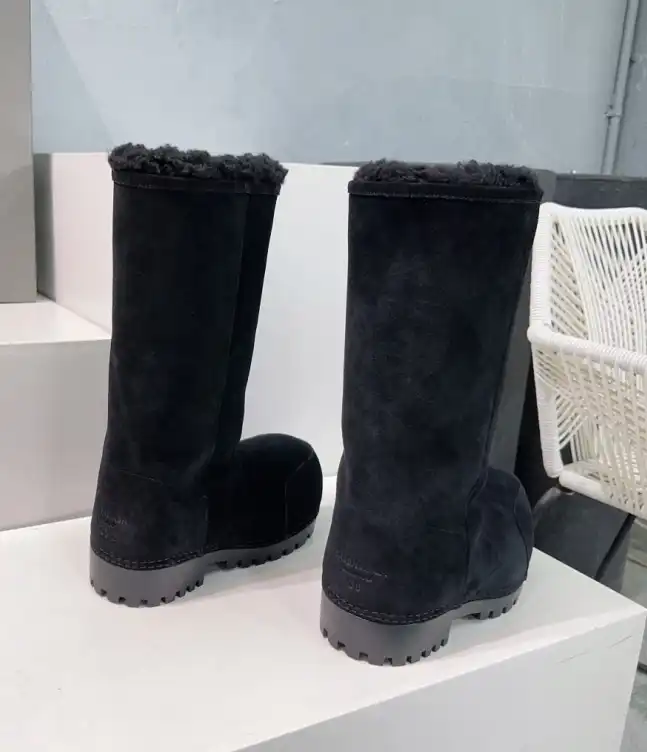 hype Balenciaga Boots