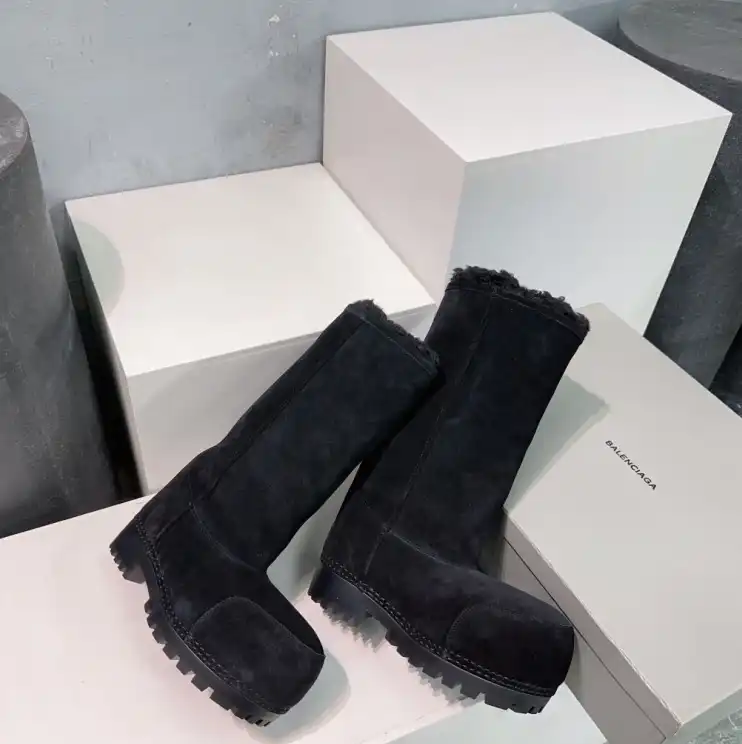 hype Balenciaga Boots