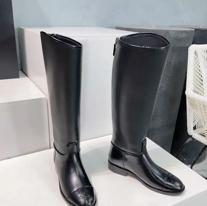 hype Chanel Boots