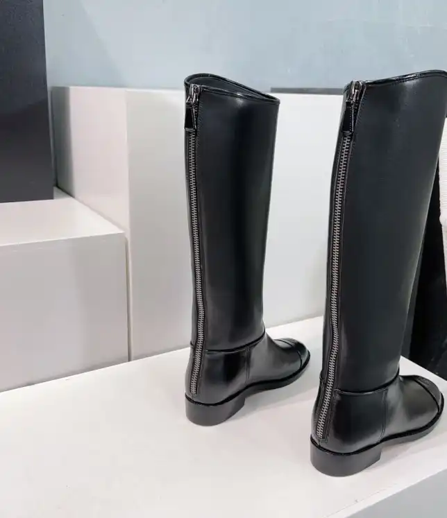 hype Chanel Boots