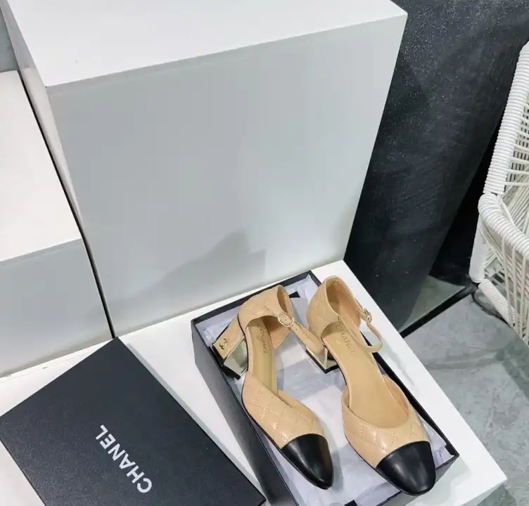 hype Chanel High Heels