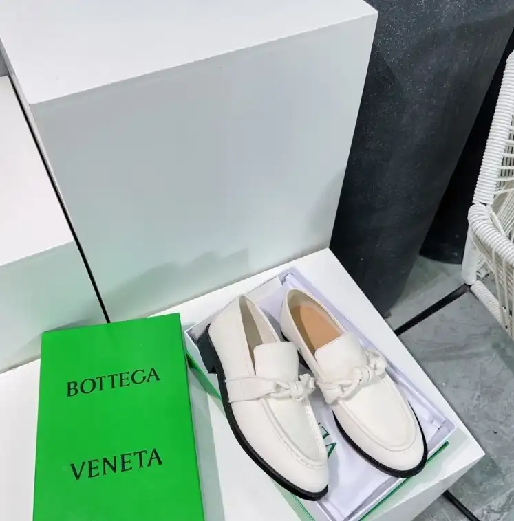 hype Bottega Veneta Leather Shoes