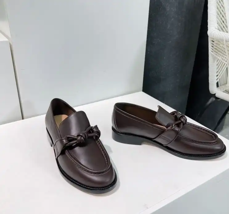 hype Bottega Veneta Leather Shoes