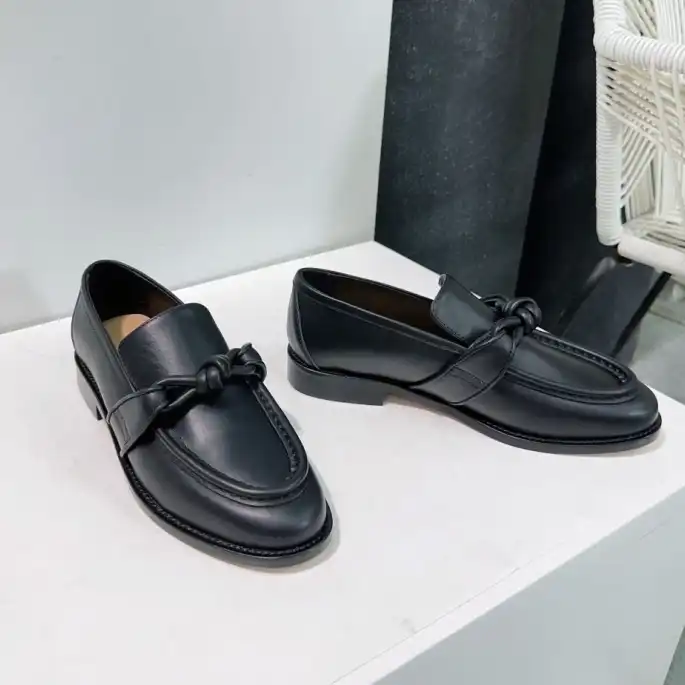 hype Bottega Veneta Leather Shoes