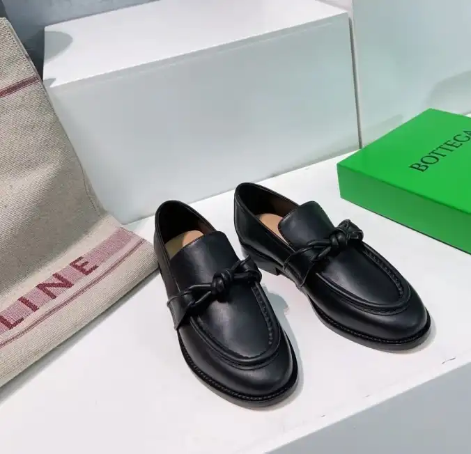 hype Bottega Veneta Leather Shoes