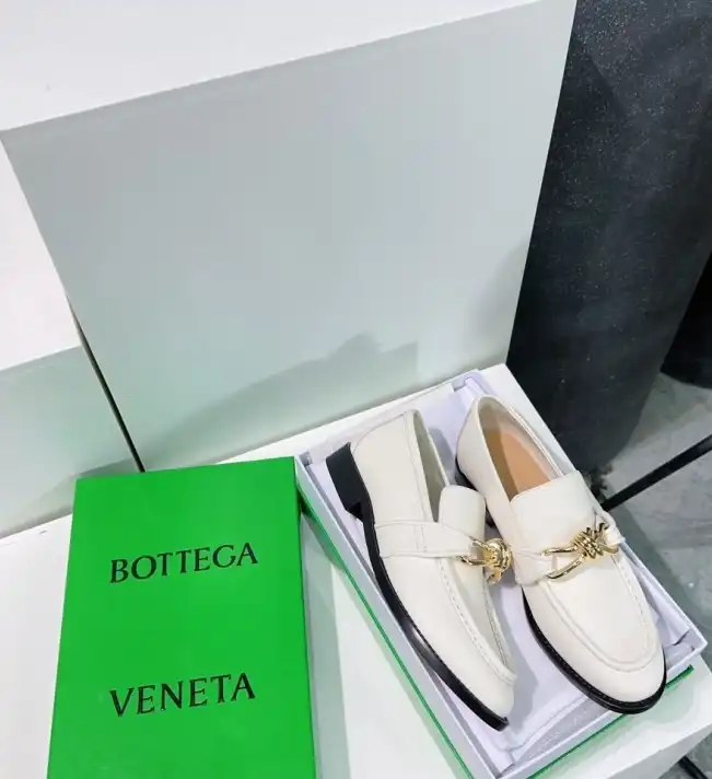 hype Bottega Veneta Leather Shoes