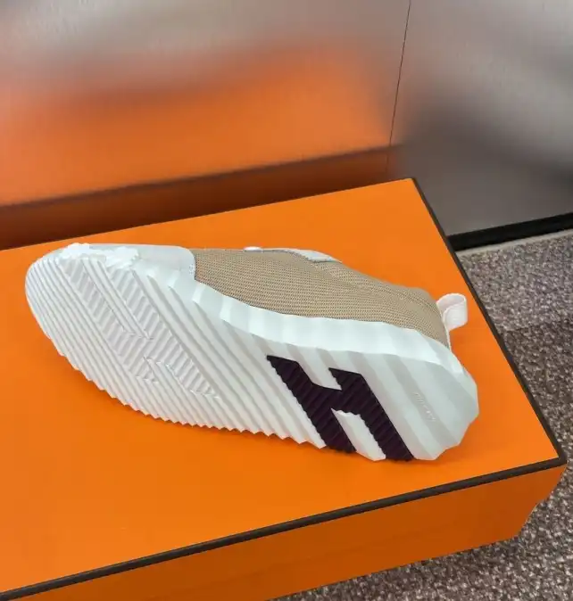 hype Hermes Casual Shoes