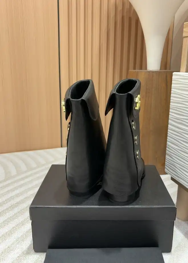 hype Chanel Boots