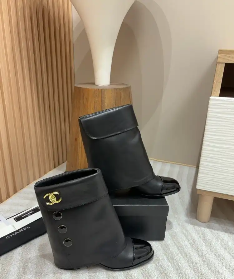 hype Chanel Boots