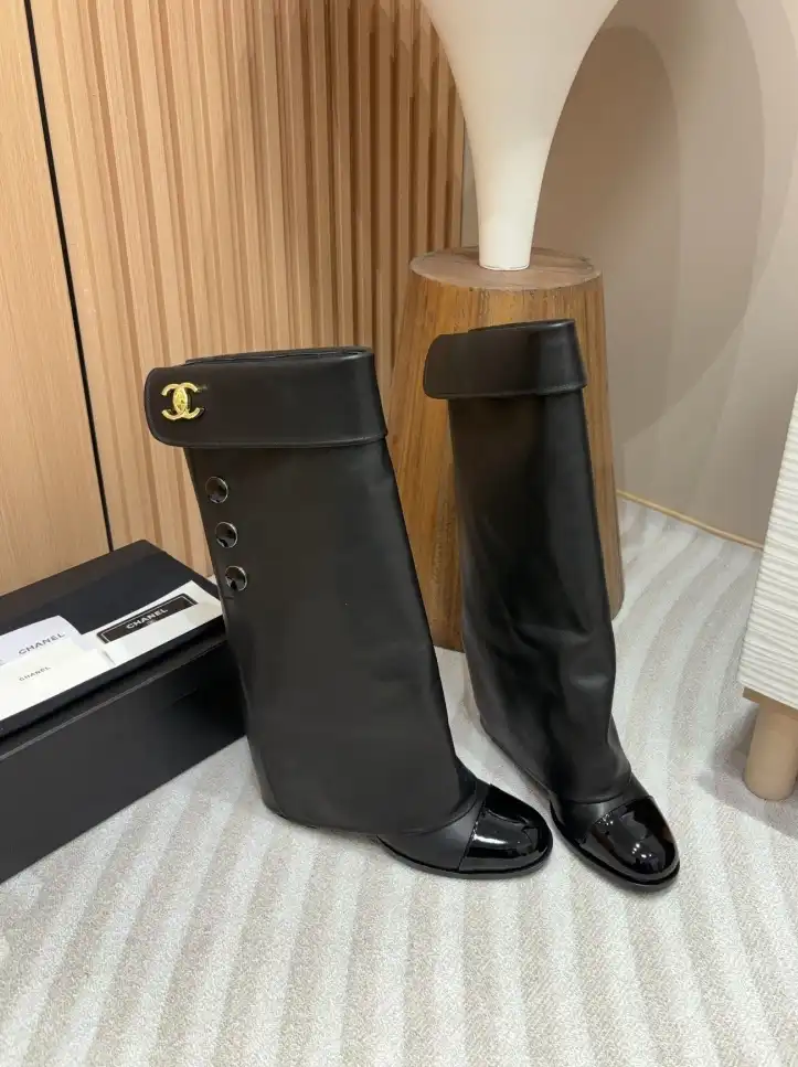 hype Chanel Boots