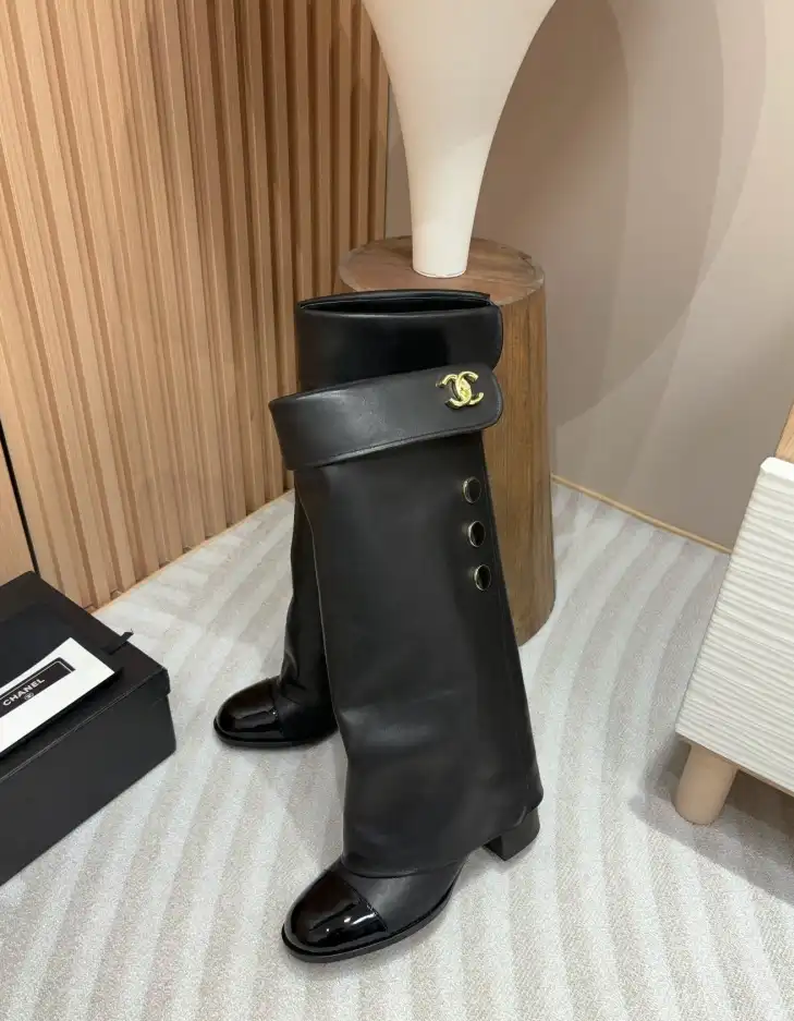 hype Chanel Boots