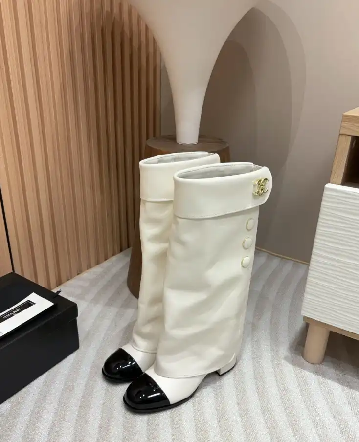 hype Chanel Boots