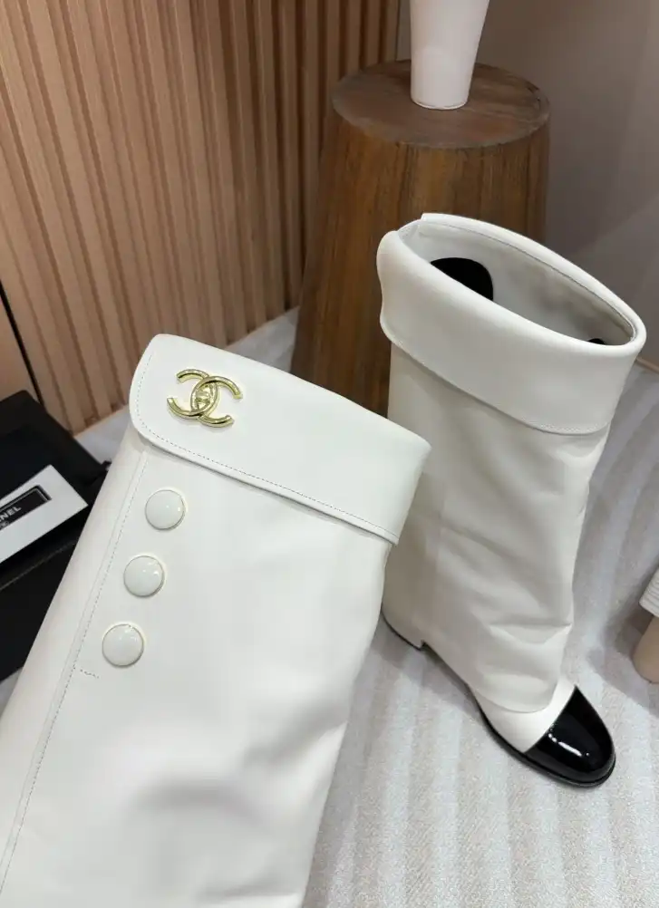 hype Chanel Boots