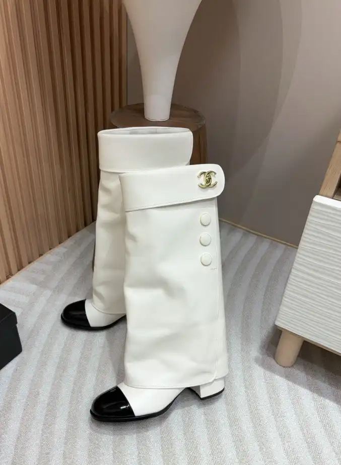 hype Chanel Boots