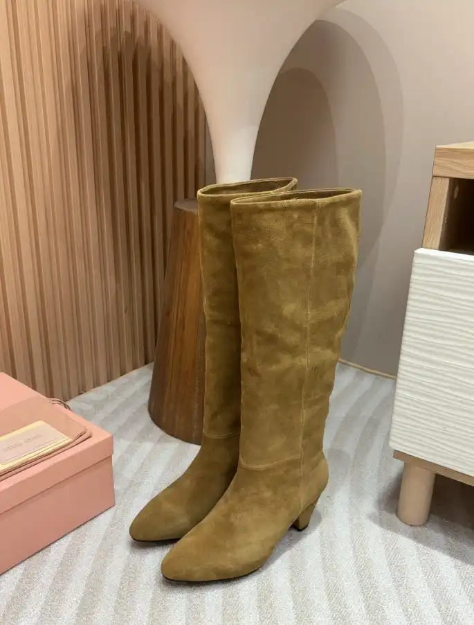 hype Miu Miu Boots