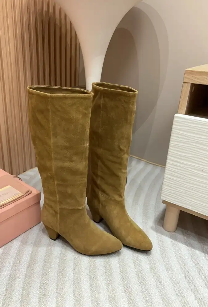 hype Miu Miu Boots