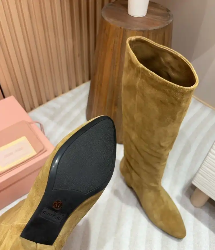 hype Miu Miu Boots