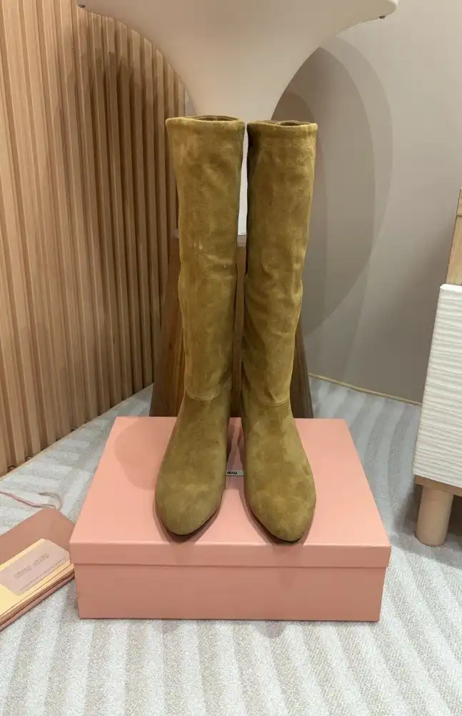 hype Miu Miu Boots