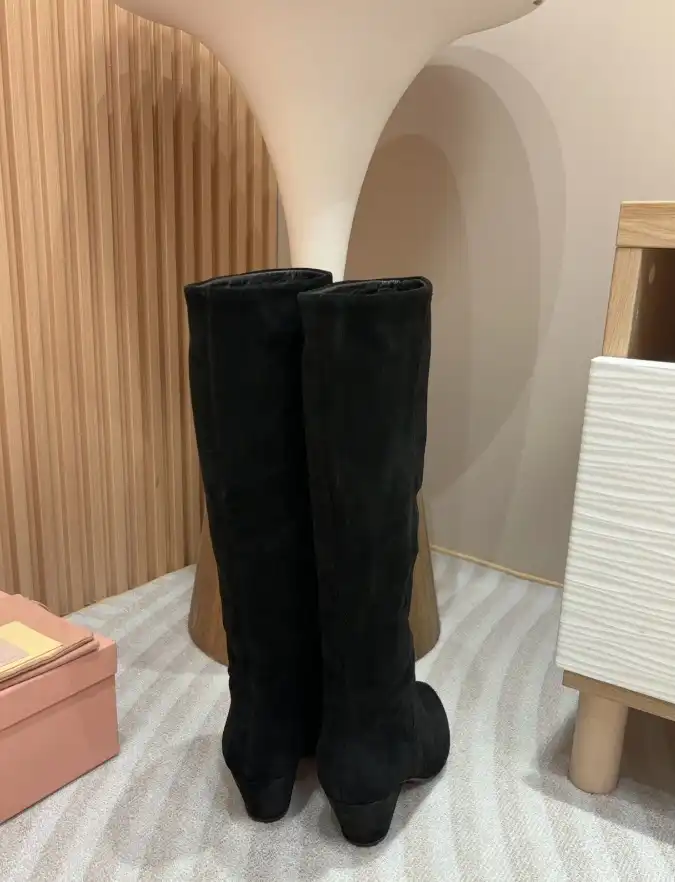 hype Miu Miu Boots