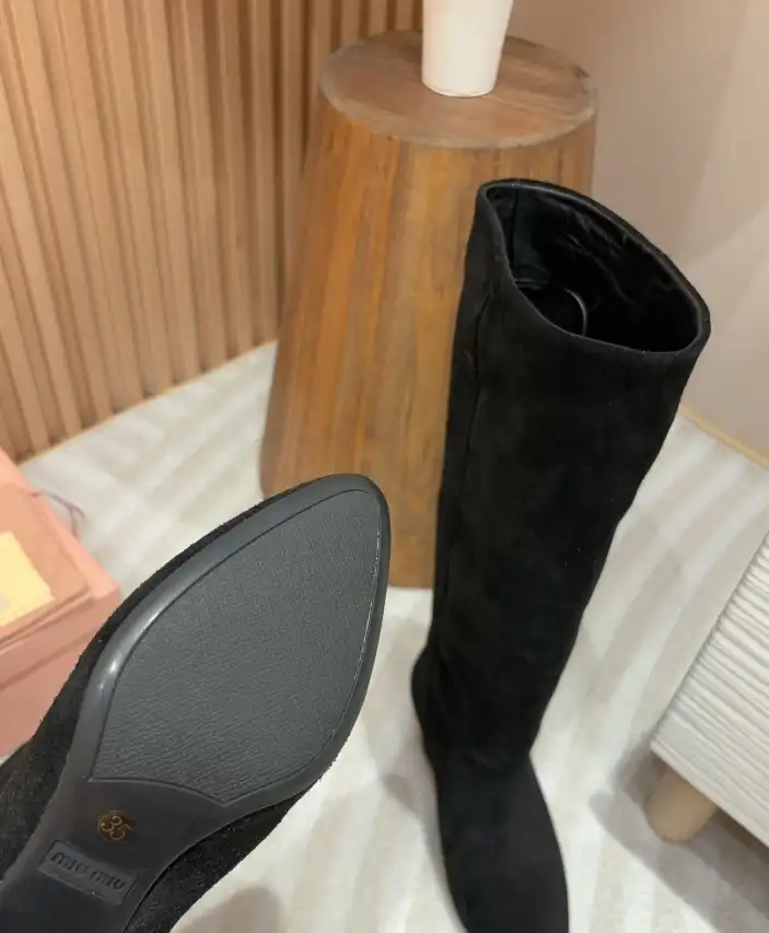 hype Miu Miu Boots