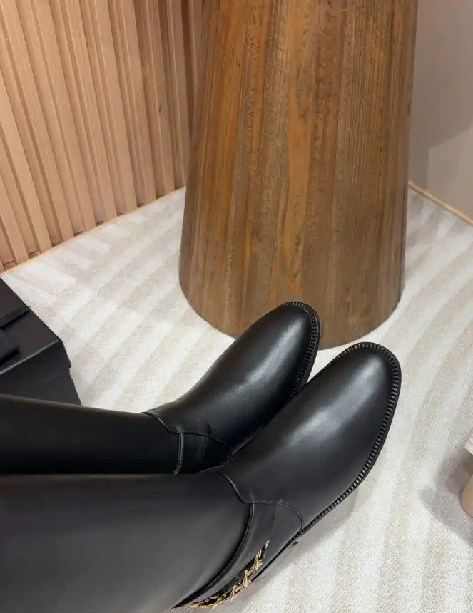 hype Chanel Boots