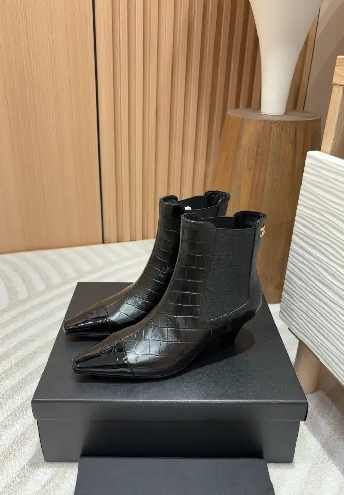 hype Chanel Boots