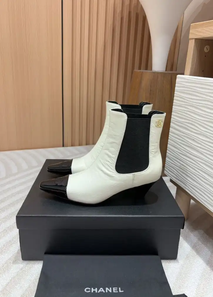 hype Chanel Boots