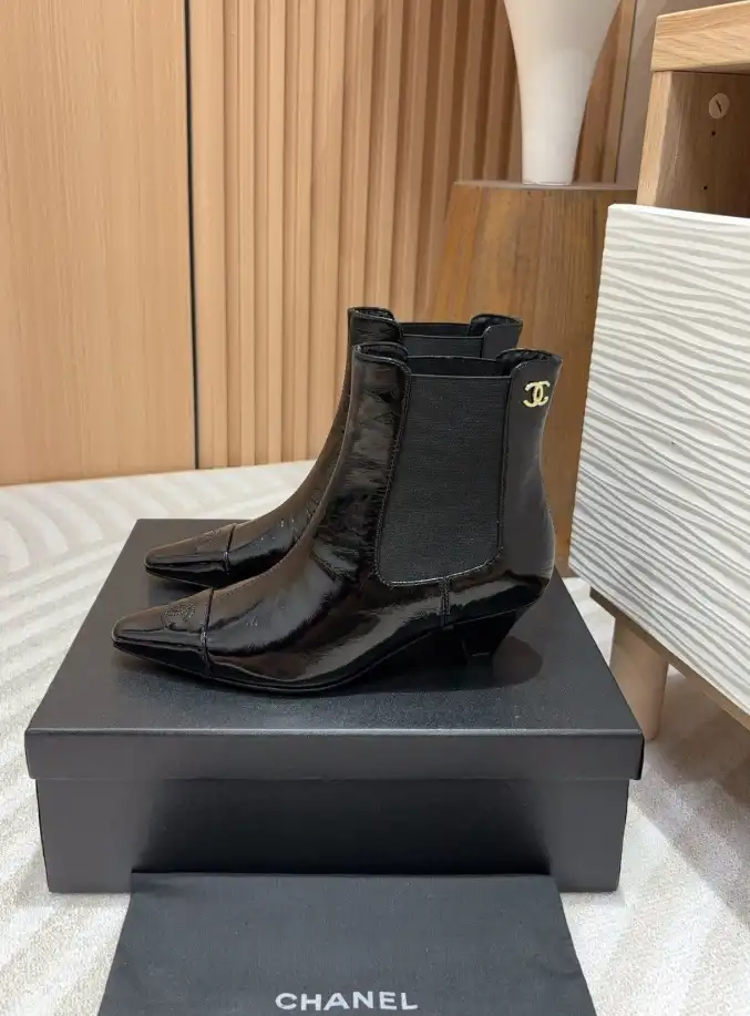 hype Chanel Boots