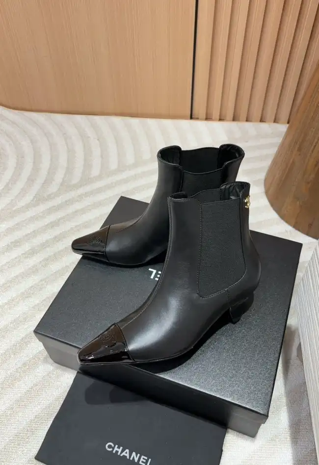 hype Chanel Boots