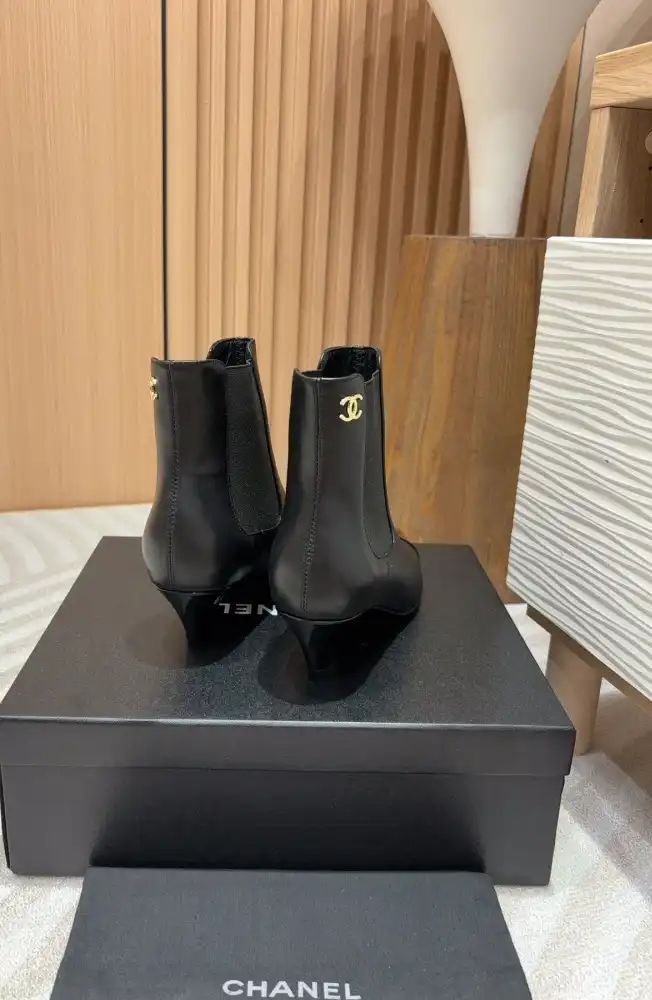 hype Chanel Boots