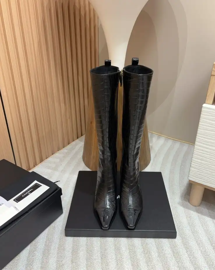 hype Chanel Boots