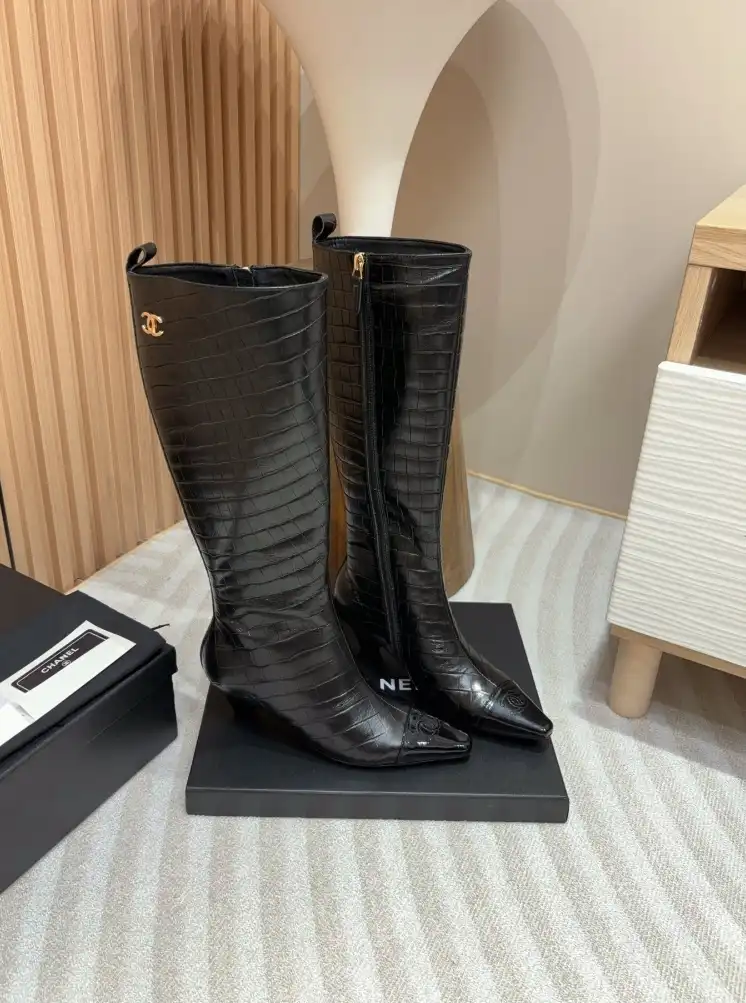 hype Chanel Boots