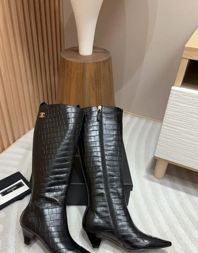 hype Chanel Boots