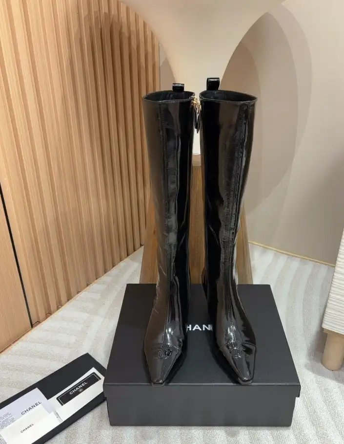 hype Chanel Boots