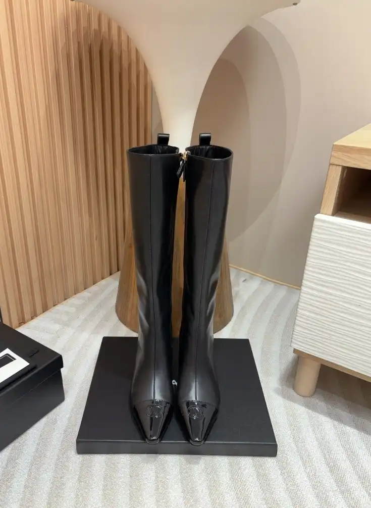 hype Chanel Boots