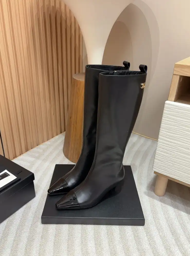 hype Chanel Boots