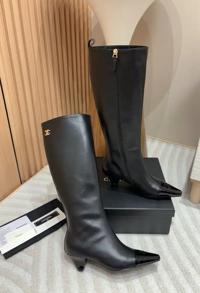 hype Chanel Boots