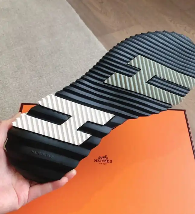 hype Hermes Casual Shoes